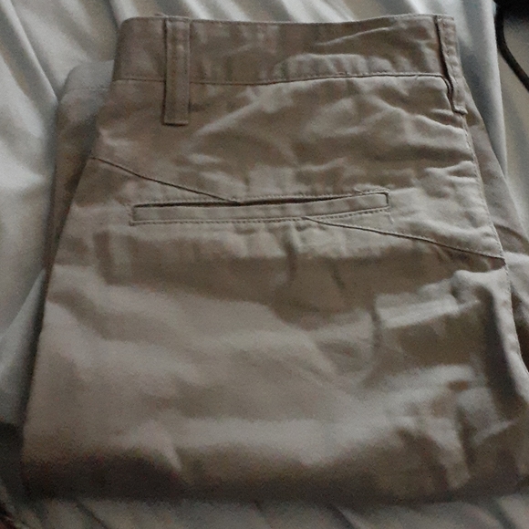 Volcom gray shorts - Picture 1 of 2